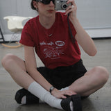 1786 April Day Graphic Basic T-Shirt / Red