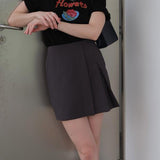 Rose Flower Graphic Basic T-Shirt / Black